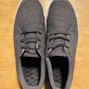 Men's Gray Casual Shoes